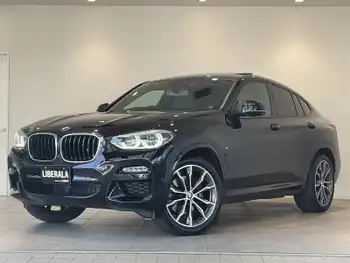 ＢＭＷ Ｘ４ xDrive 30i Mスポーツ パノラミックS/R HUD 革シート 純正ナビ