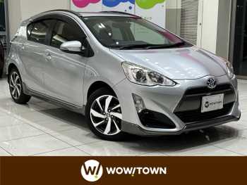 トヨタ アクア X－URBAN 純正9インチナビ　Bカメラ　ハーフレザー