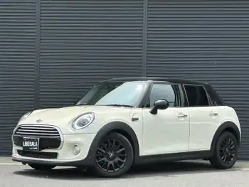 ＭＩＮＩ ミニ クーパー 中期 1オ-ナ- ペッパ-P 黒革 ナビ BカメLED