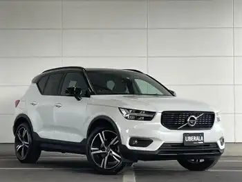 ボルボ ＸＣ４０ T5 AWD Rデザイン