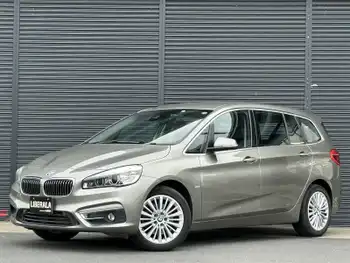 ＢＭＷ ２１８ｄ グランツアラー ラグジュアリー コンフォ-トP パ-キングアシストP 黒革ナビ
