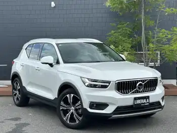 ボルボ ＸＣ４０ B4 AWD インスクリプション