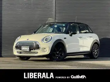 ＭＩＮＩ ミニ クーパー D ユーザー買取車　黒革　シートH　純正ナビ