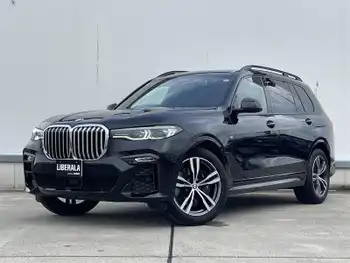 ＢＭＷ Ｘ７ xDrive35d Mスポーツ ウェルネスPKG/スカイラウンジSR/21AW/HUD