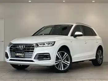 アウディ Ｑ５ 2．0TFSIクワトロ 1st ED 250台限定車 Sline仕様 MMIナビ LEDライト