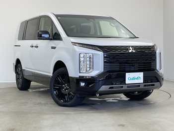 三菱 デリカＤ：５ シャモニー 登録未使用車 4WD ハーフレザーシート