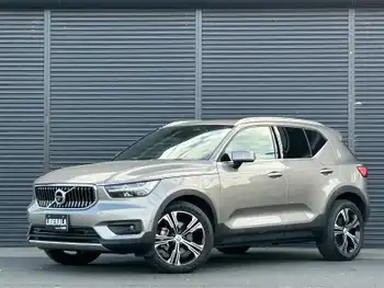 ボルボ ＸＣ４０ B4 AWD インスクリプション