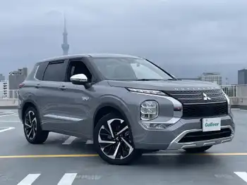 三菱 アウトランダー ＰＨＥＶ P 法人ワンオーナー/電動パノラマサンルーフ