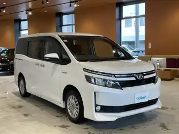 トヨタ ヴォクシー ハイブリッド V