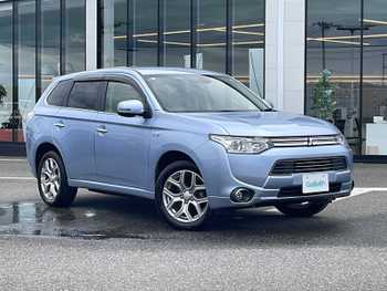 三菱 アウトランダー ＰＨＥＶ G ナビパッケージ Bカメラ 後席モニター 電動リアゲート