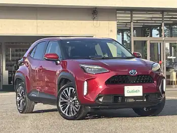 トヨタ ヤリスクロス ハイブリッド Z 純正ナビ　全周囲カメラ　純正マット　