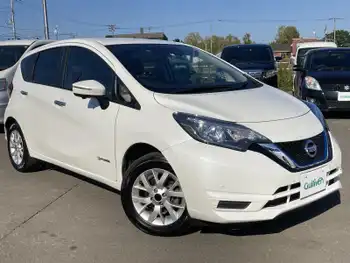 日産 ノート e－パワーX FOUR Vセレ 純正ナビ 全方位カメラ コーナーセンサー