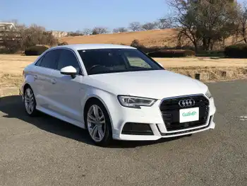 アウディ Ａ３ セダン 1.4TFSI スポーツ Sライン