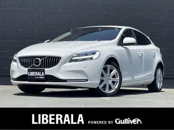 ボルボ Ｖ４０ D4 インスクリプション 黒革　純正ナビ　LEDライト　純正ドラレコ