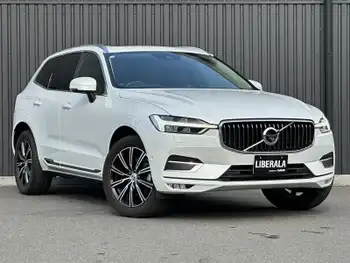 ボルボ ＸＣ６０ D4 AWD インスクリプション