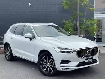 ボルボ ＸＣ６０ D4 AWD インスクリプション