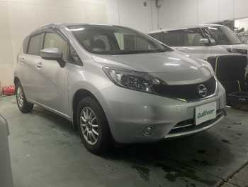 日産 ノート X FOUR Vセレ +セーフ