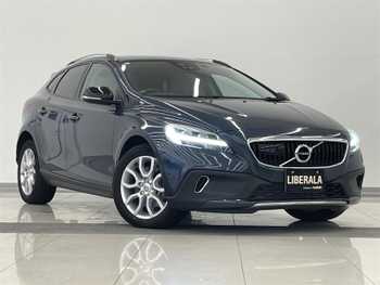 ボルボ Ｖ４０ クロスカントリー D4 モメンタム