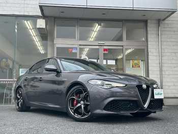 アルファロメオ ジュリア ヴェローチェ 1オーナー ACC hamankardon レッドキャリパ