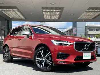 ボルボ ＸＣ６０ D4 AWD Rデザイン BLIS/CTA/パークアシスト/全方位カメラ