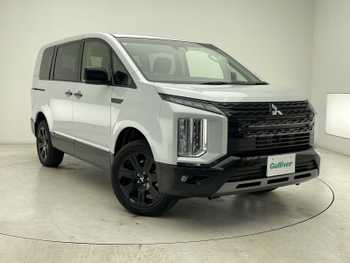 三菱 デリカＤ：５ シャモニー ハーフレザーシート 電動PSドア