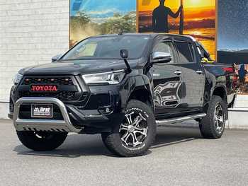 トヨタ ハイラックス Z TOYOTAレターグリル TRDマッドフラップ