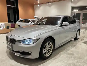 ＢＭＷ ３２０ｉ xDrive ラグジュアリー