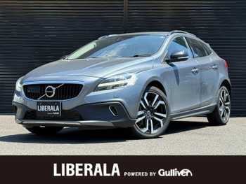 ボルボ Ｖ４０ クロスカントリー D4 モメンタム 半革 BLIS 純正ナビ バックカメラ ACC LKA