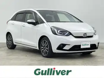 ホンダ フィット e:HEVリュクス 禁煙 純正9型ナビ 置くだけ充電 リアカメラ