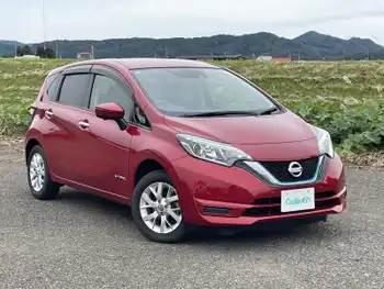 日産 ノート e－パワーX FOUR Vセレ 衝突軽減 DTV BT ドラレコ ETC LEDライト