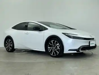 トヨタ プリウス Z 純正ナビ 全周囲カメラ 充電ケーブル付き