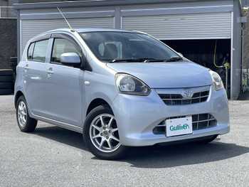 トヨタ ピクシスエポック Xf ポータブルナビ ETC　社外アルミホイール