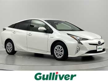 トヨタ プリウス Sセーフティプラス 禁煙 純正ナビ レーダークルーズ Bカメラ