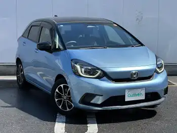 ホンダ フィット ホーム 2トーンカラー/8型ナビ/Bカメラ/ドラレコ