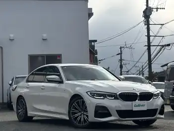 ＢＭＷ ＢＭＷ ３１８ｉ Mスポーツ 純ナビ Bカメ 追従クルコン 18インチ純AW