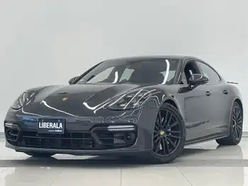 ポルシェ パナメーラ GTS スポクロ　BOSE　ACC　ボルドーレザー　ACC