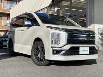 三菱 デリカＤ：５ アーバンギア G パワーパッケージ 4WD/10インチナビ/フリッダウン/両側電動