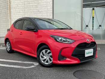 トヨタ ヤリス X ワンオーナー Toyota Safety Sense 純ナビ