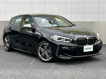 ＢＭＷ Ｍ１３５ｉ xDrive 1オナ　純正ナビ　ACC 純正18AW
