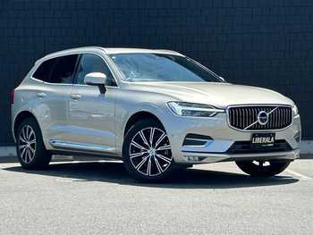 ボルボ ＸＣ６０ D4 AWD インスクリプション
