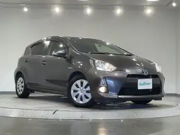 トヨタ アクア G