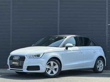 アウディ Ａ１ SB 1．0TFSI 後期型 コンビニエンスP コントラストル-フ