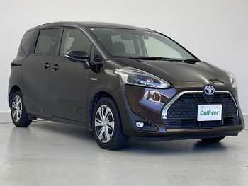 トヨタ シエンタ ハイブリッド G クエロ 純正SDナビ　パノラミックビューモニター