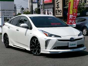 トヨタ プリウス A プレミアム　ツーリングセレ