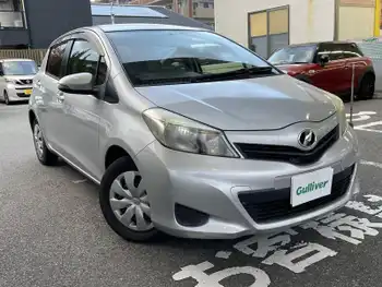 トヨタ ヴィッツ F