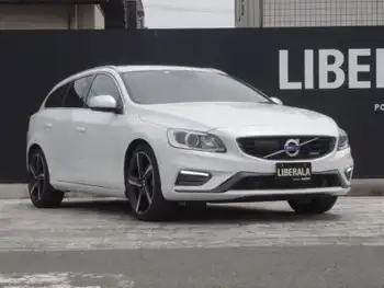 ボルボ Ｖ６０ T6 AWD Rデザイン