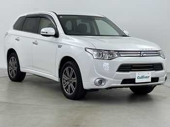 三菱 アウトランダー ＰＨＥＶ G プレミアムパッケージ FCW LDW ナビTVロックフォード 革シート