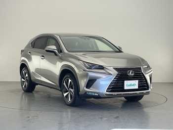 レクサス ＮＸ 300h バージョンL 純正AW 黒革 置くだけ充電 エンスタ