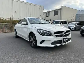 メルセデス・ベンツ ＣＬＡ１８０ 