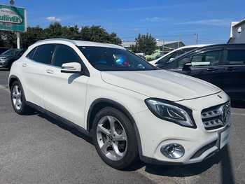メルセデス・ベンツ ＧＬＡ１８０  電動リアゲート/ルーフレール/安全機能装置